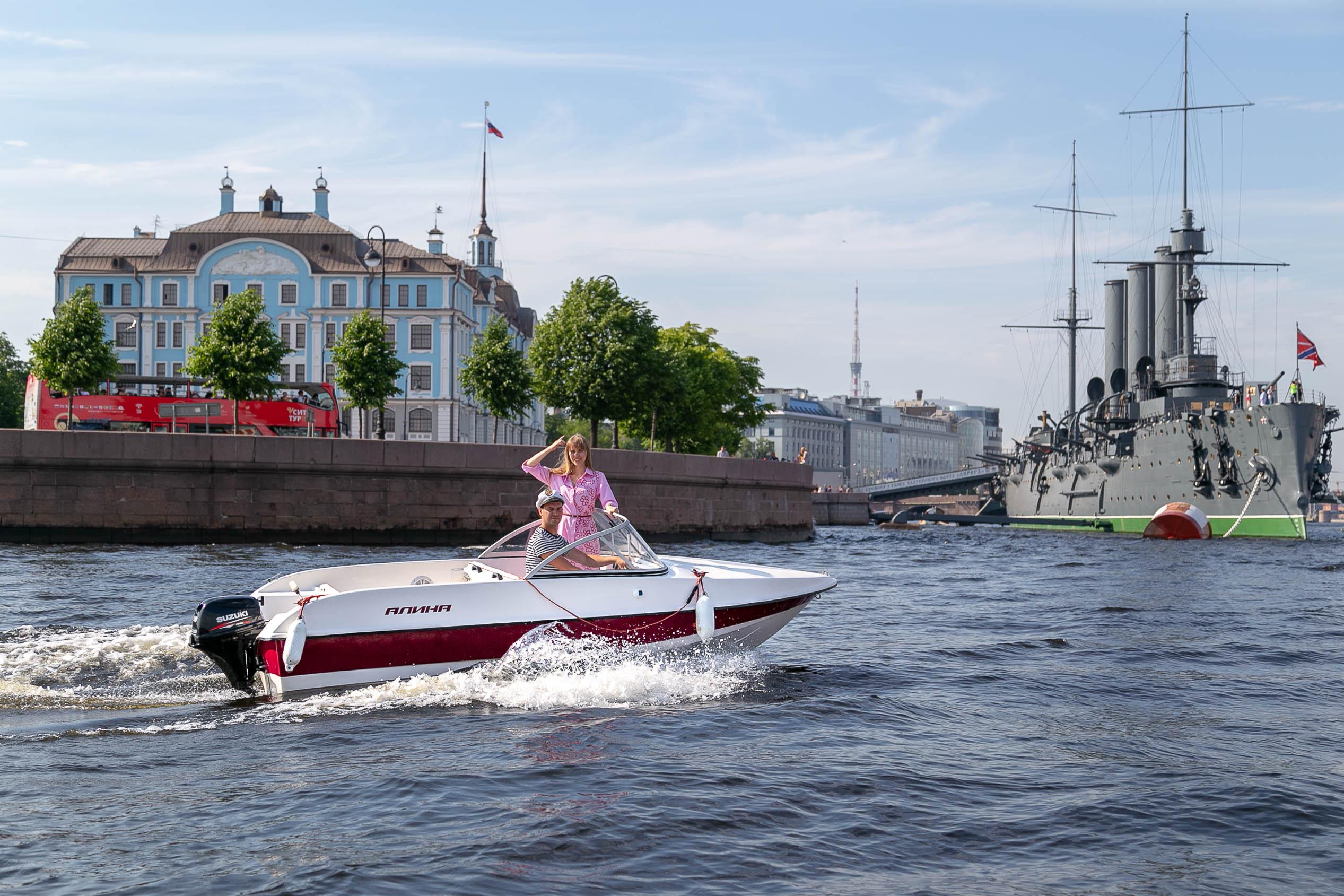 Аренда катеров в Санкт-Петербурге Аренда катеров в Санкт-Петербурге