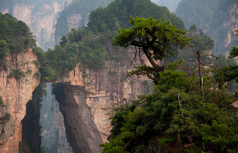 Небесные врата на горе Тяньмэнь в Китае &mdash; фото и видео