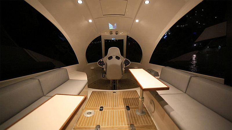 Итальянцы разработали футуристический катер &laquo;Jet Capsule&raquo;