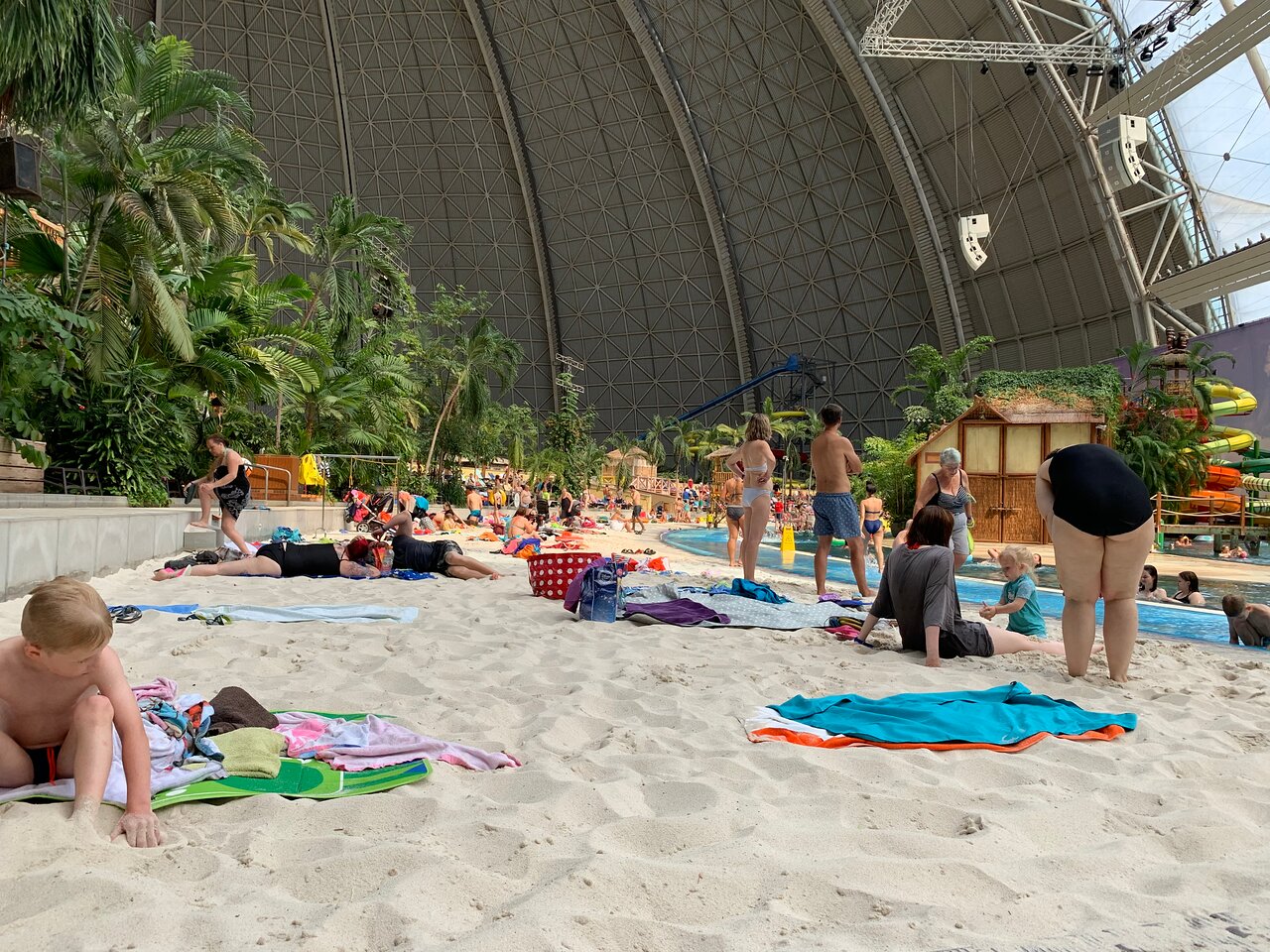 Tropical Islands – тропический рай в центре Европы Tropical Islands – тропический рай в центре Европы