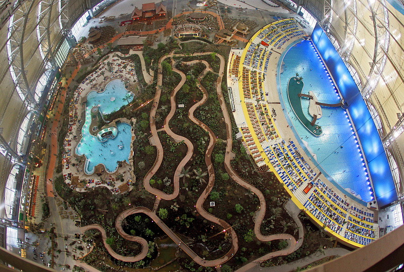 Tropical Islands – тропический рай в центре Европы Tropical Islands – тропический рай в центре Европы