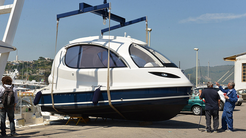Итальянцы разработали футуристический катер &laquo;Jet Capsule&raquo;