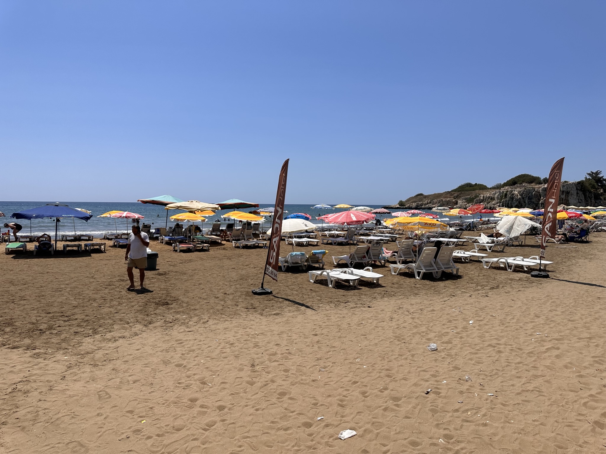Пляж Ayaş Mersin Halk Plajı — 20 фото, как добраться из Мерсина Пляж Ayaş Mersin Halk Plajı — 20 фото, как добраться из Мерсина