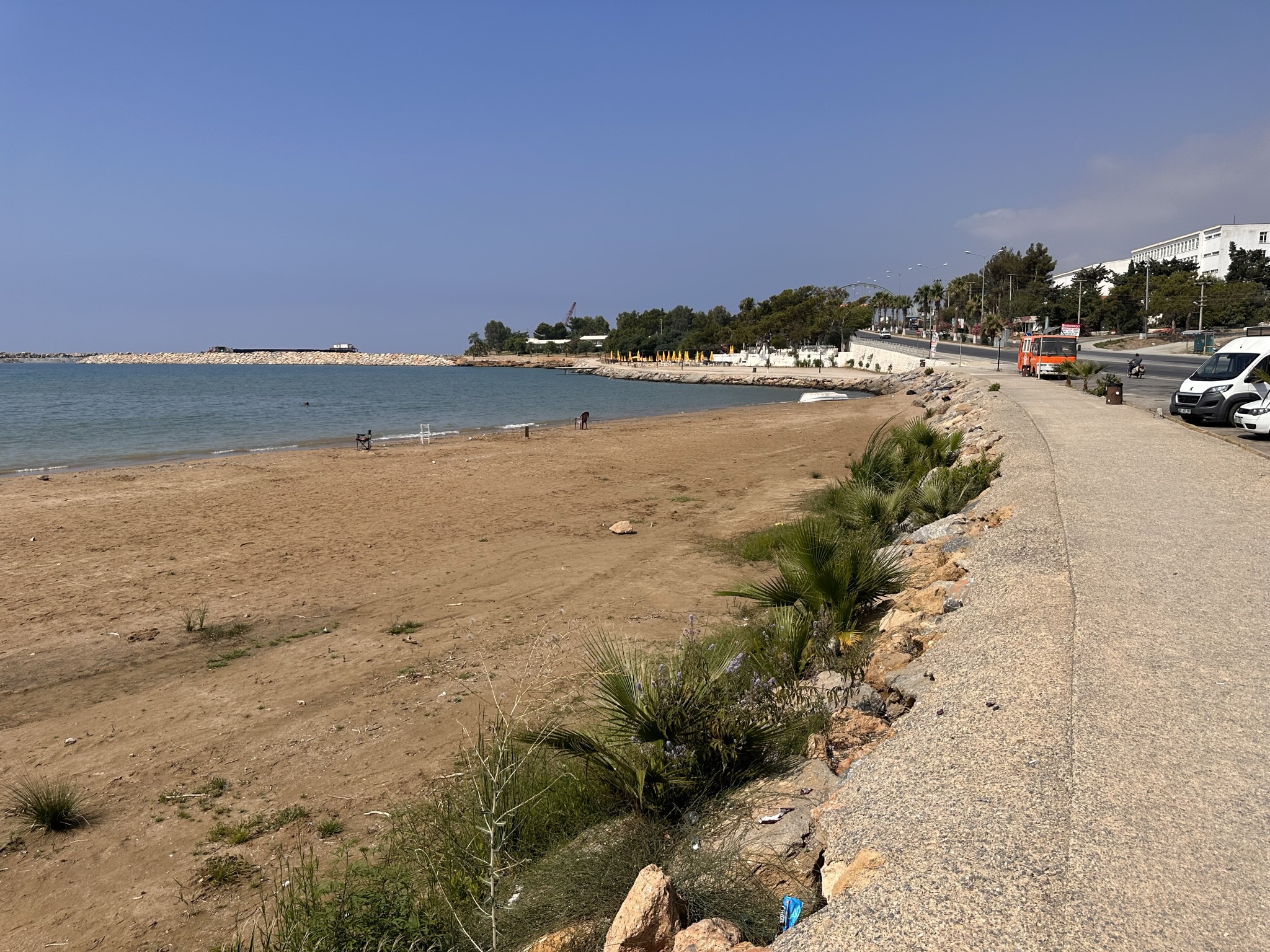 Айдынджык Сахили (Aydıncık Sahili) — 8 фото, как добраться из Мерсина Айдынджык Сахили (Aydıncık Sahili) — 8 фото, как добраться из Мерсина
