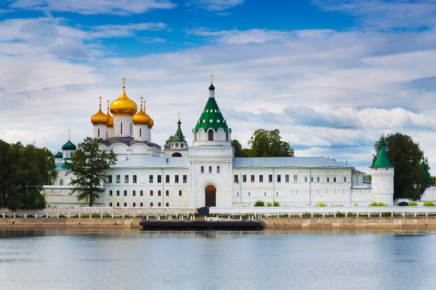 Топ-5 наиболее посещаемых городов Золотого кольца России Топ-5 наиболее посещаемых городов Золотого кольца России